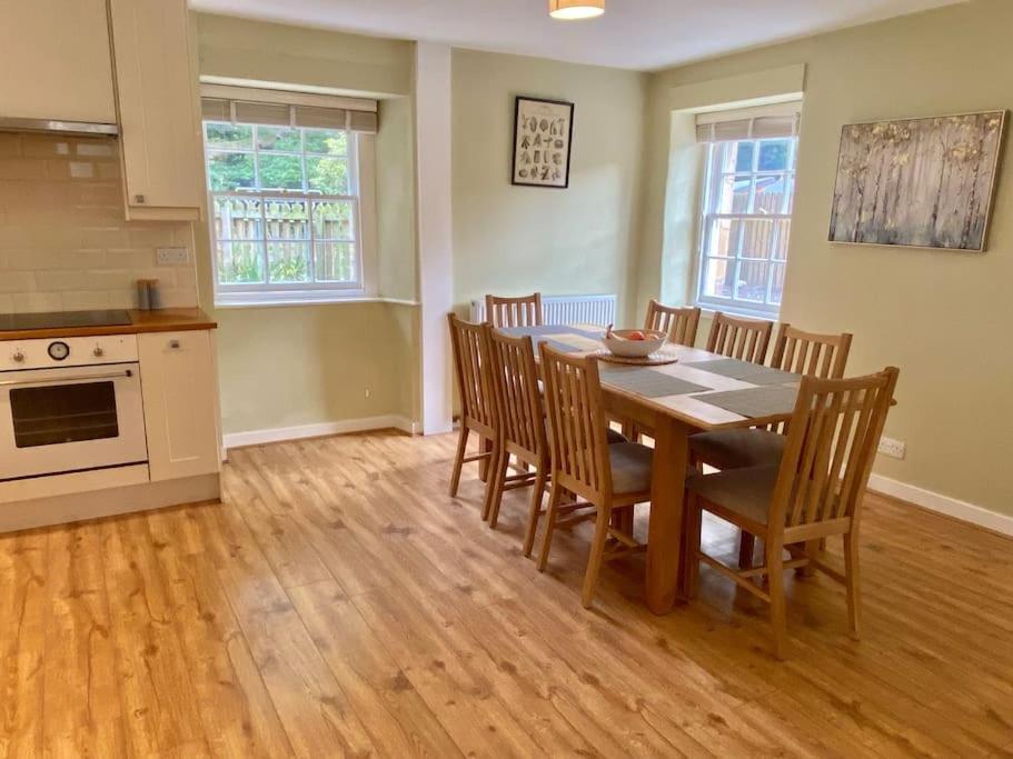 Charming 3/4 Bedroom Semi-Detached Cottage. Carberry Exteriér fotografie