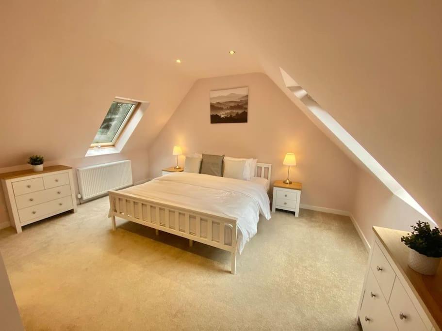 Charming 3/4 Bedroom Semi-Detached Cottage. Carberry Exteriér fotografie